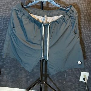 Vuori Kore Shorts Large